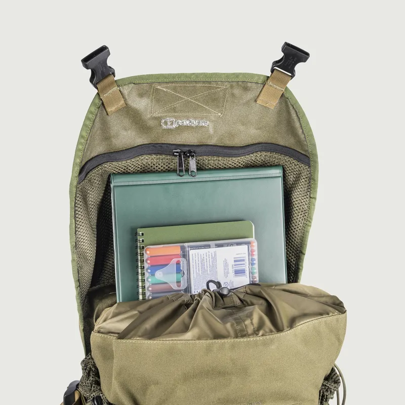 JayJays Daysack Modification - Mesh Zip Pouch Under Lid-1